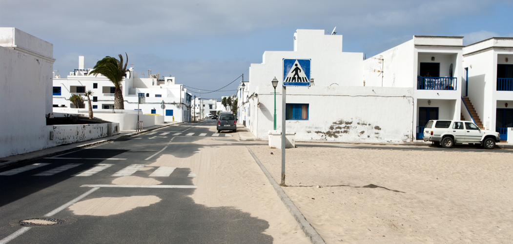 Calle de Caleta de Famara
